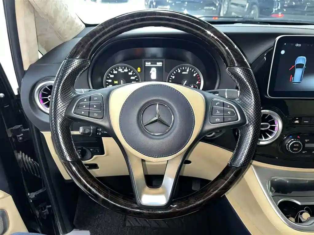 Vito 2018 2.0T Business Edition National VI купить на сайте DeffCars