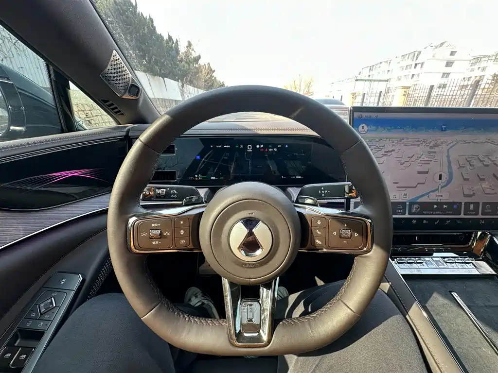 Denza Z9 2024 1100km four-wheel drive Ultra version купить на сайте DeffCars