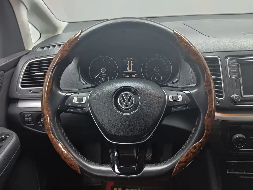 Sharan 2017 380TSI Comfortable 6-seater купить на сайте DeffCars