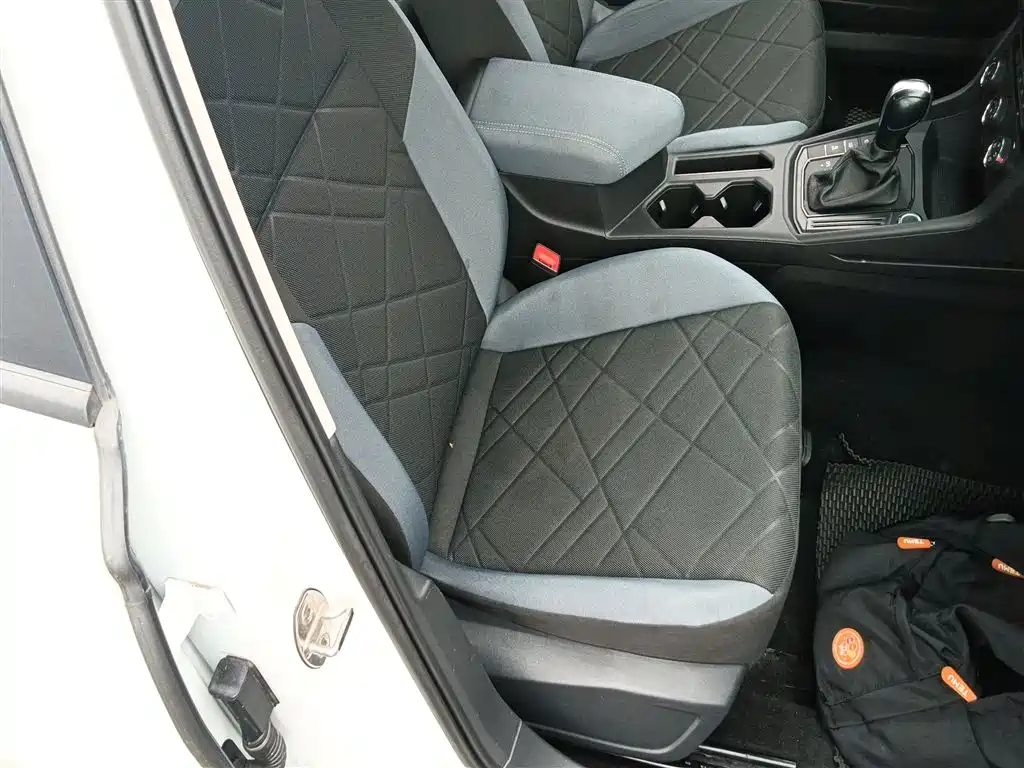 Lavida 2023 1.5L automatic Deyi version купить на сайте DeffCars