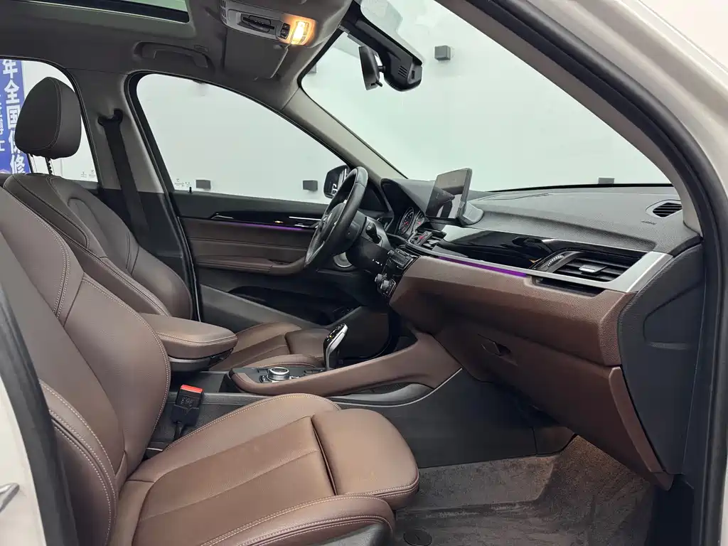 BMW X1 2022 sDrive25Li Leading Model купить на сайте DeffCars