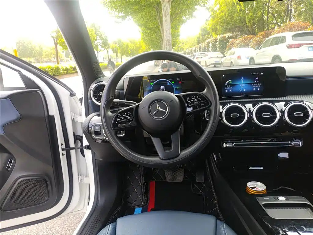 Mercedes-Benz A-Class 2021 A 180 L купить на сайте DeffCars