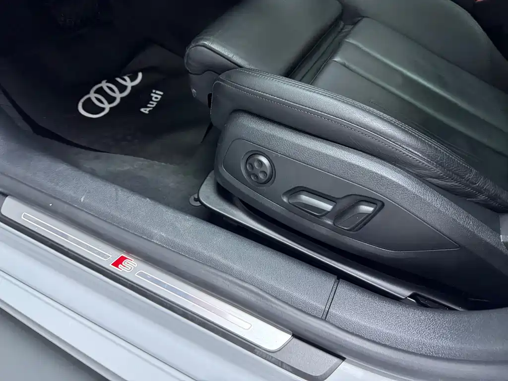 Audi A5 imported 2023 Sportback 40 TFSI quattro luxury and dynamic model купить на сайте DeffCars