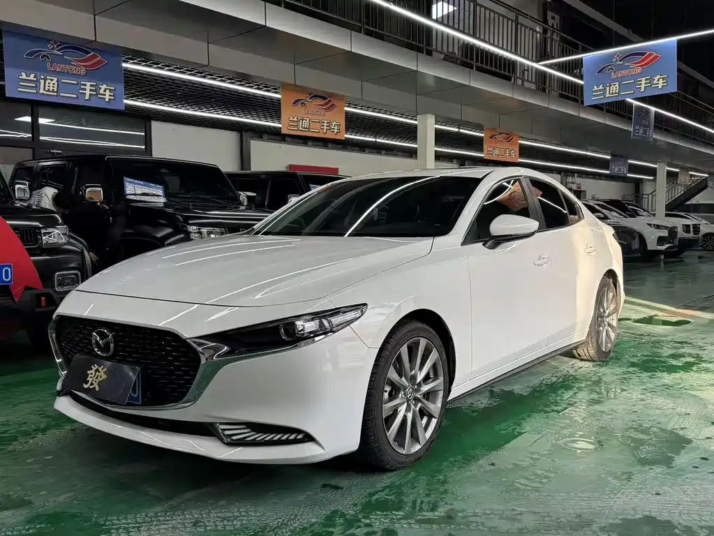 Mazda3 Angkesela 2021 2.0L Automatic Premium Edition купить на сайте DeffCars