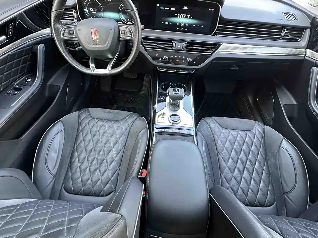 Hongqi HS5 2019 2.0T Zhilian Flagship Edition купить на сайте DeffCars
