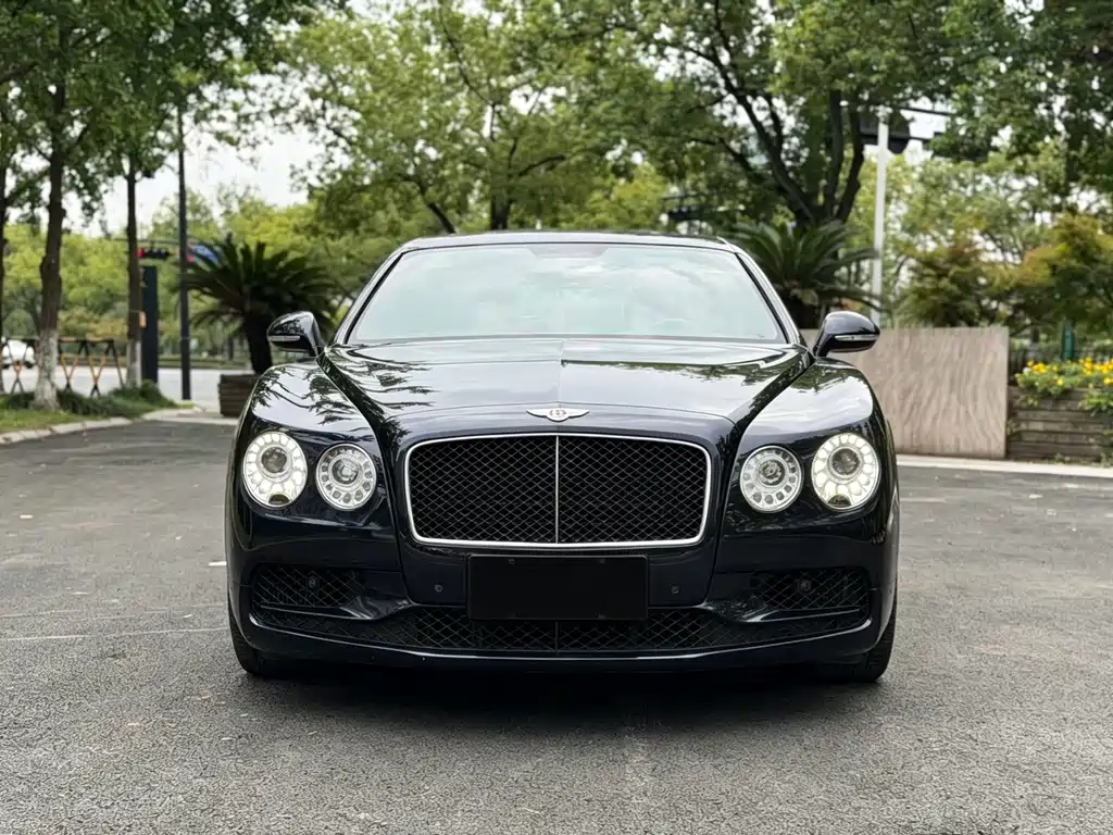Flying Spur 2017 4.0T V8 S Standard Edition купить на сайте DeffCars