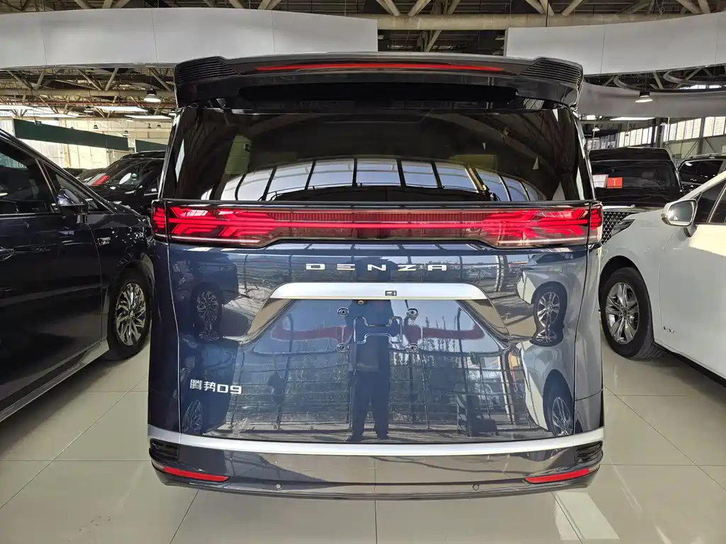 Denza D9 2024 DM-i 980 four-wheel drive flagship model купить на сайте DeffCars