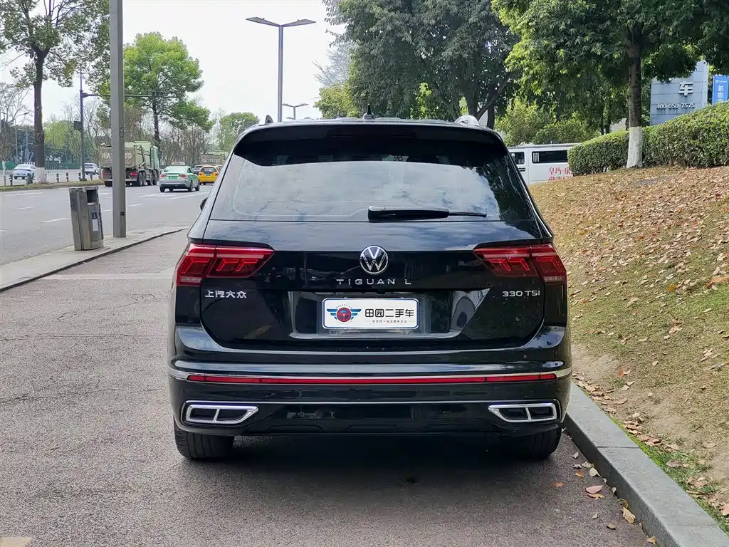 Tiguan L 2023 330TSI automatic two-wheel drive R-Line version купить на сайте DeffCars