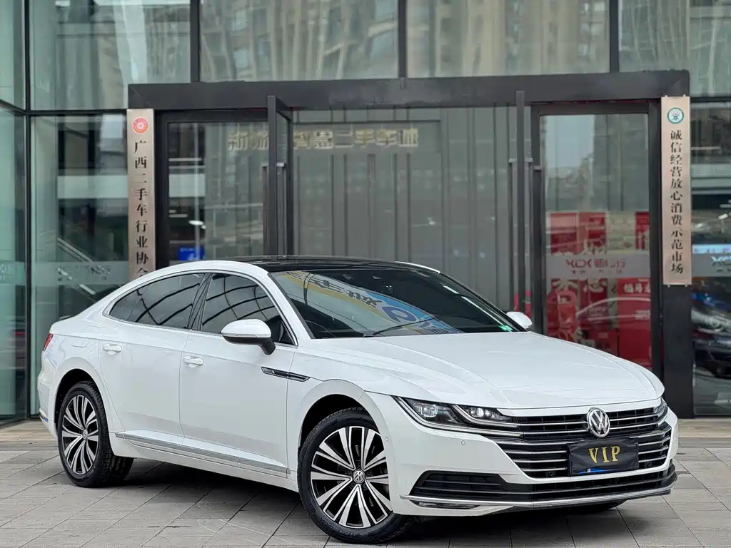 FAW-Volkswagen CC 2019 330TSI Charming Edition National VI купить на сайте DeffCars