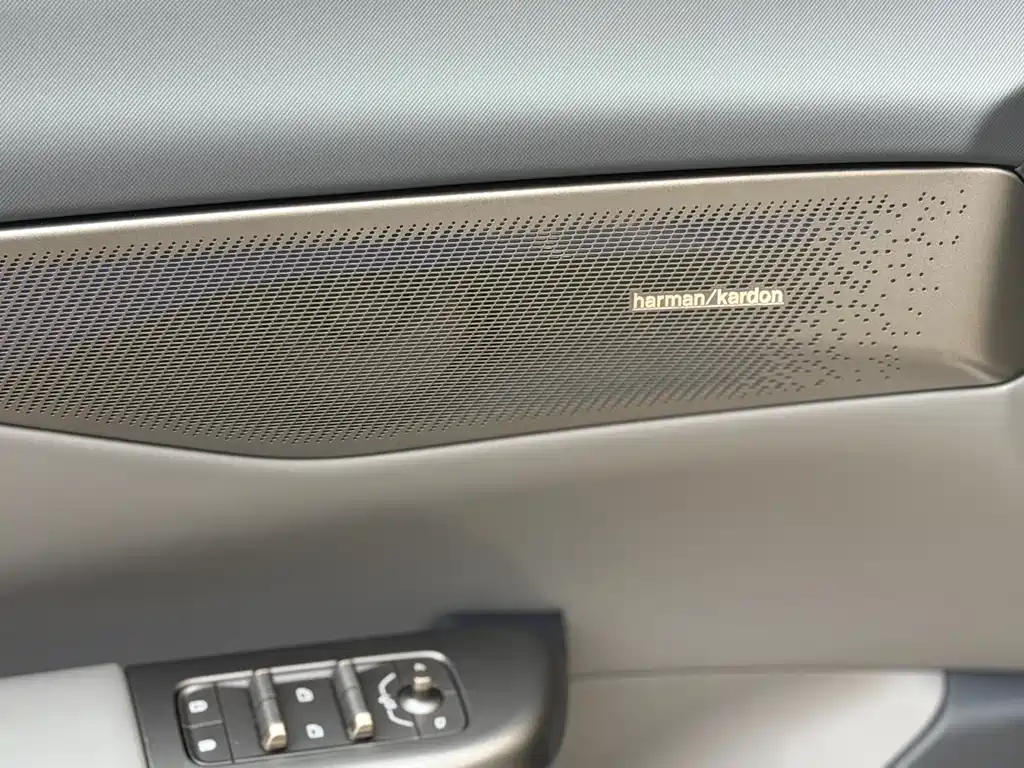 Lynk & Co 07 EM-P 2024 EM-P 126 long battery life Halo купить на сайте DeffCars