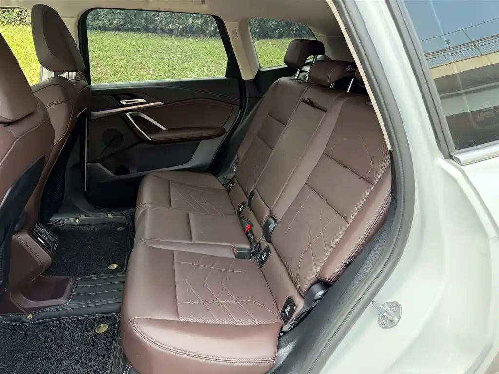 BMW iX1 2023 eDrive25L M Sports Package купить на сайте DeffCars