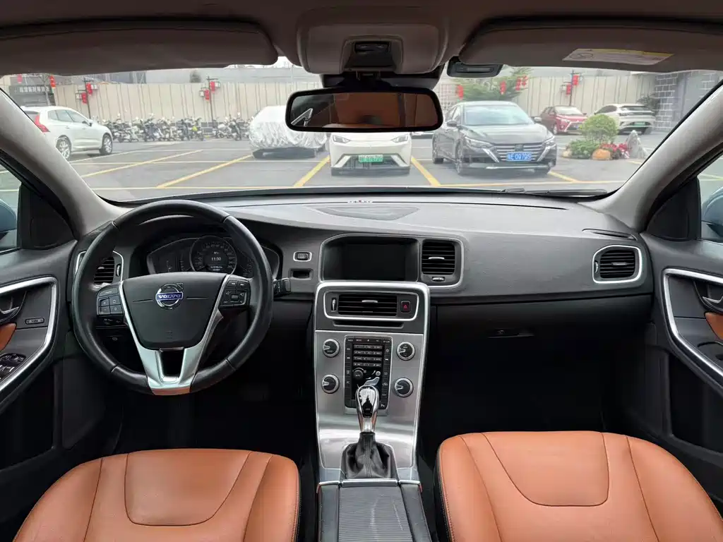 Volvo S60 2018 S60L T3 Smart Edition купить на сайте DeffCars
