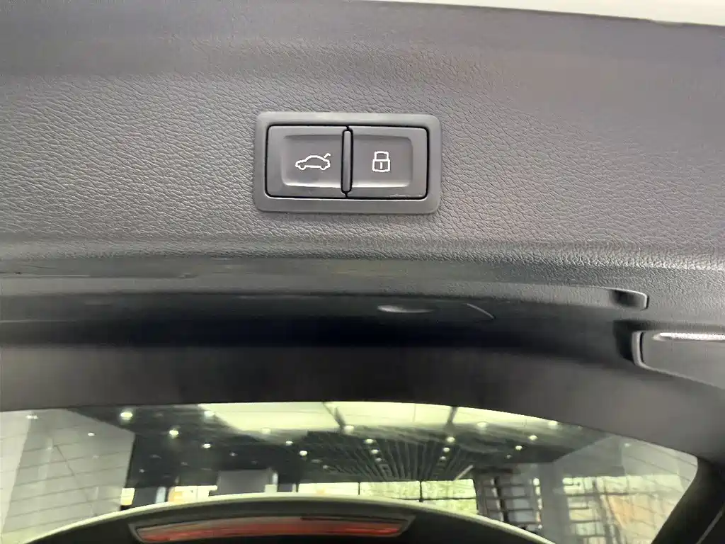 Audi Q3 2022 35 TFSI Fashionable and Dynamic купить на сайте DeffCars