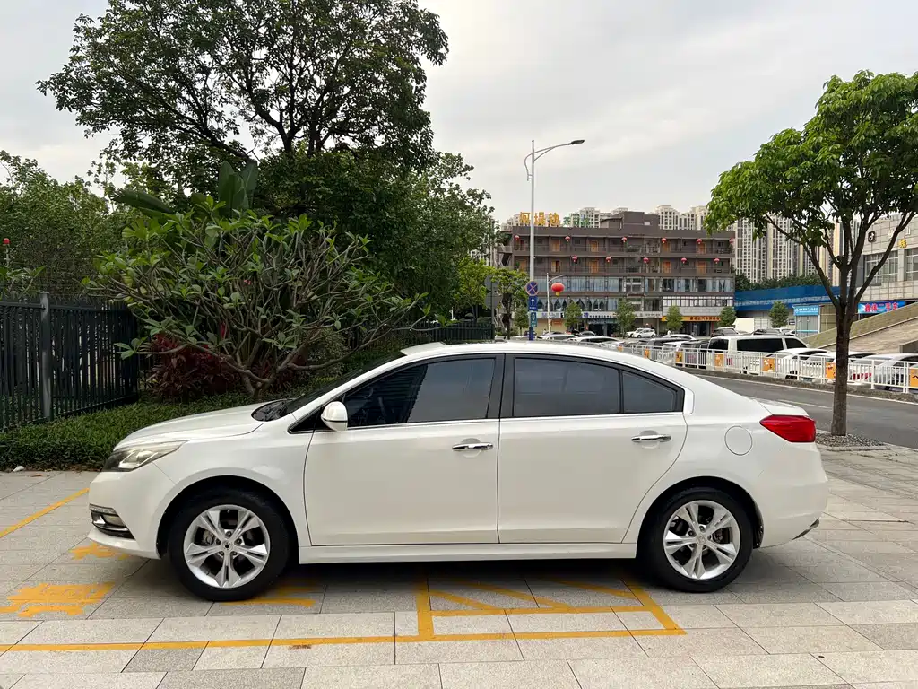 Zotye Z500 2015 1.5T CVT premium model купить на сайте DeffCars