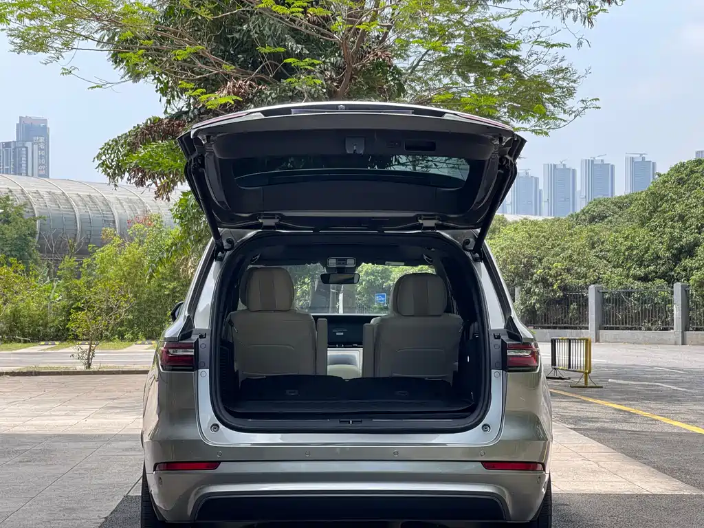 Ideal ONE 2020 extended range 6-seater version купить на сайте DeffCars