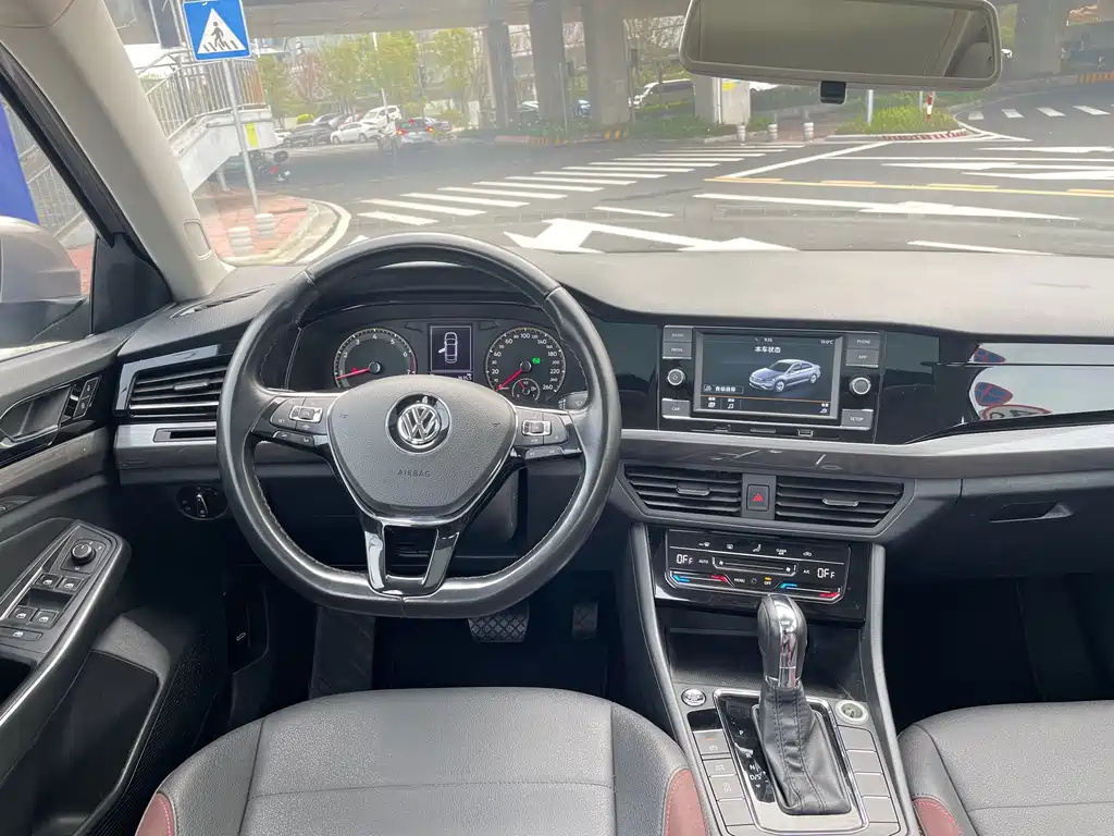 Bora 2020 1.5L automatic elite model купить на сайте DeffCars
