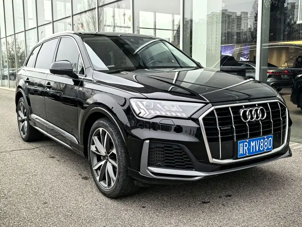 Audi Q7 2022 55 TFSI quattro S line sports купить на сайте DeffCars