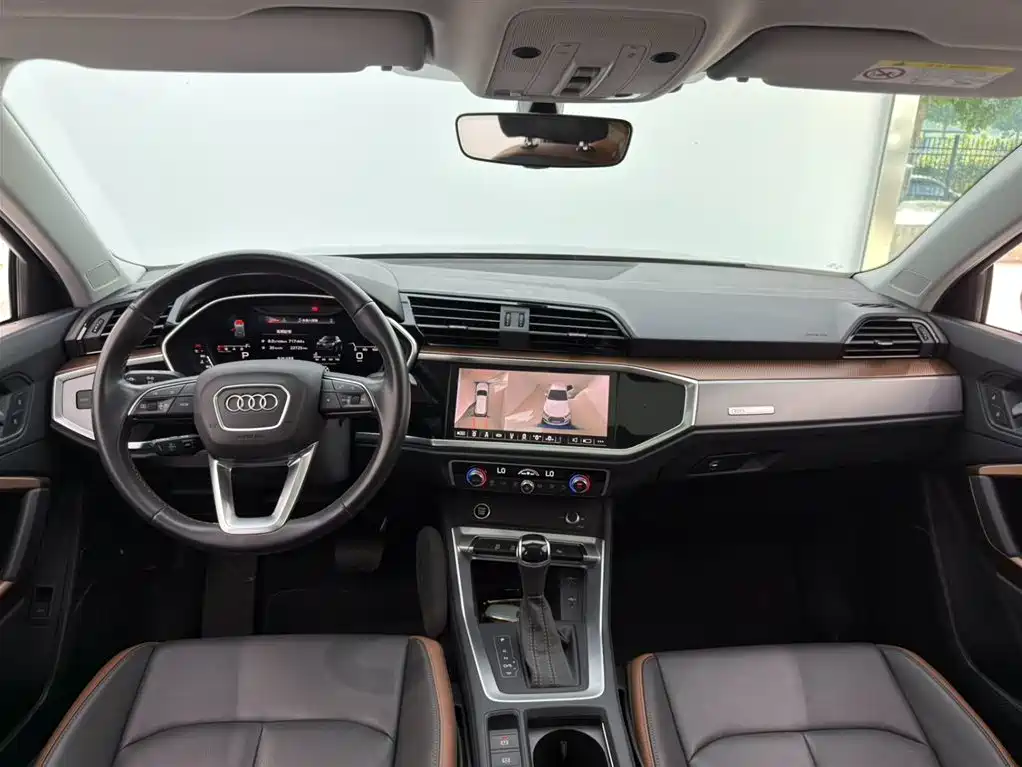 Audi Q3 2022 35 TFSI Fashionable and Elegant купить на сайте DeffCars