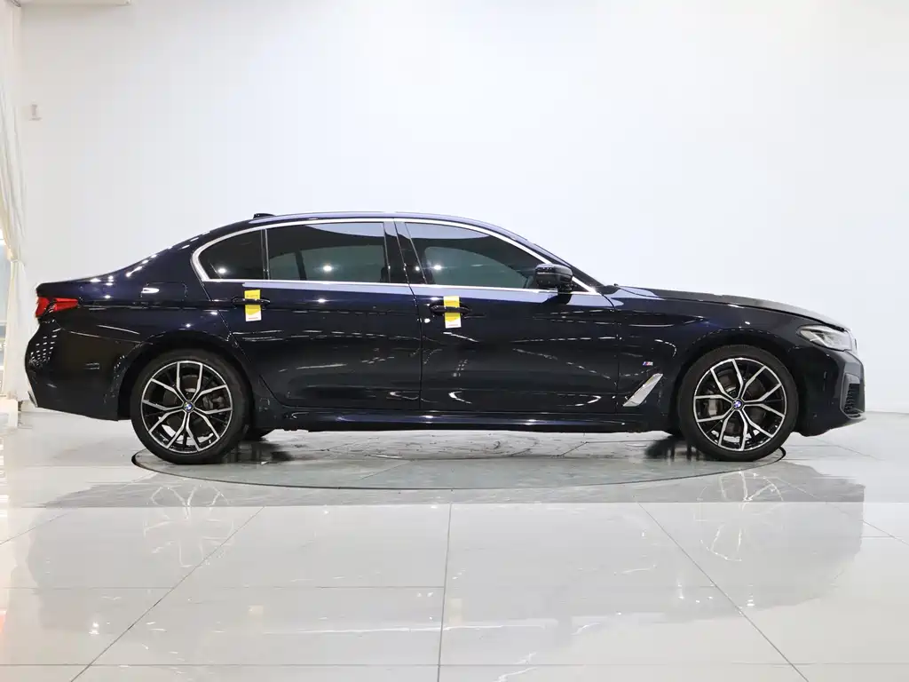 BMW 5 Series 2021 530Li Exclusive M Sports Package купить на сайте DeffCars