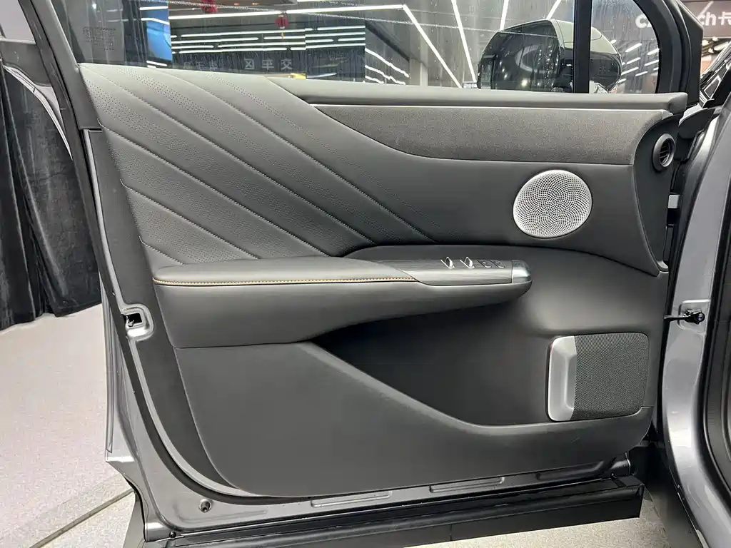 Changan Qiyuan E07 2025 pure electric four-wheel drive 90kWh Dacheng version купить на сайте DeffCars