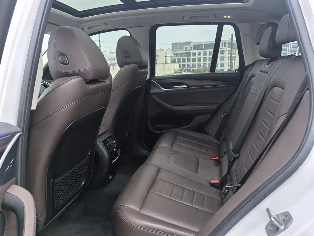 BMW X3 2018 xDrive28i Luxury Package National VI купить на сайте DeffCars