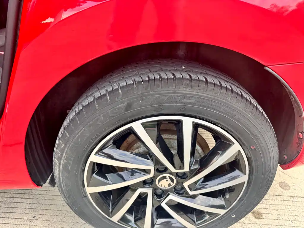 Xindong (Rapid Spaceback) 2020 1.5L automatic comfort version купить на сайте DeffCars