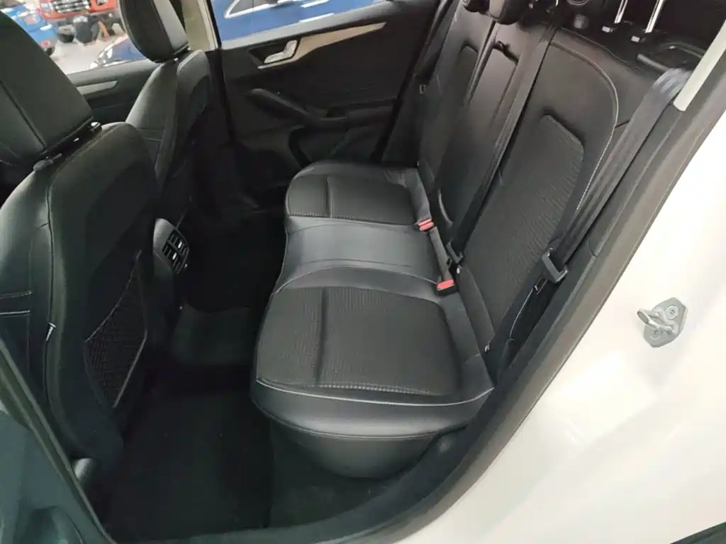 Focus 2020 Hatchback EcoBoost 180 Automatic NeochaEDGE купить на сайте DeffCars