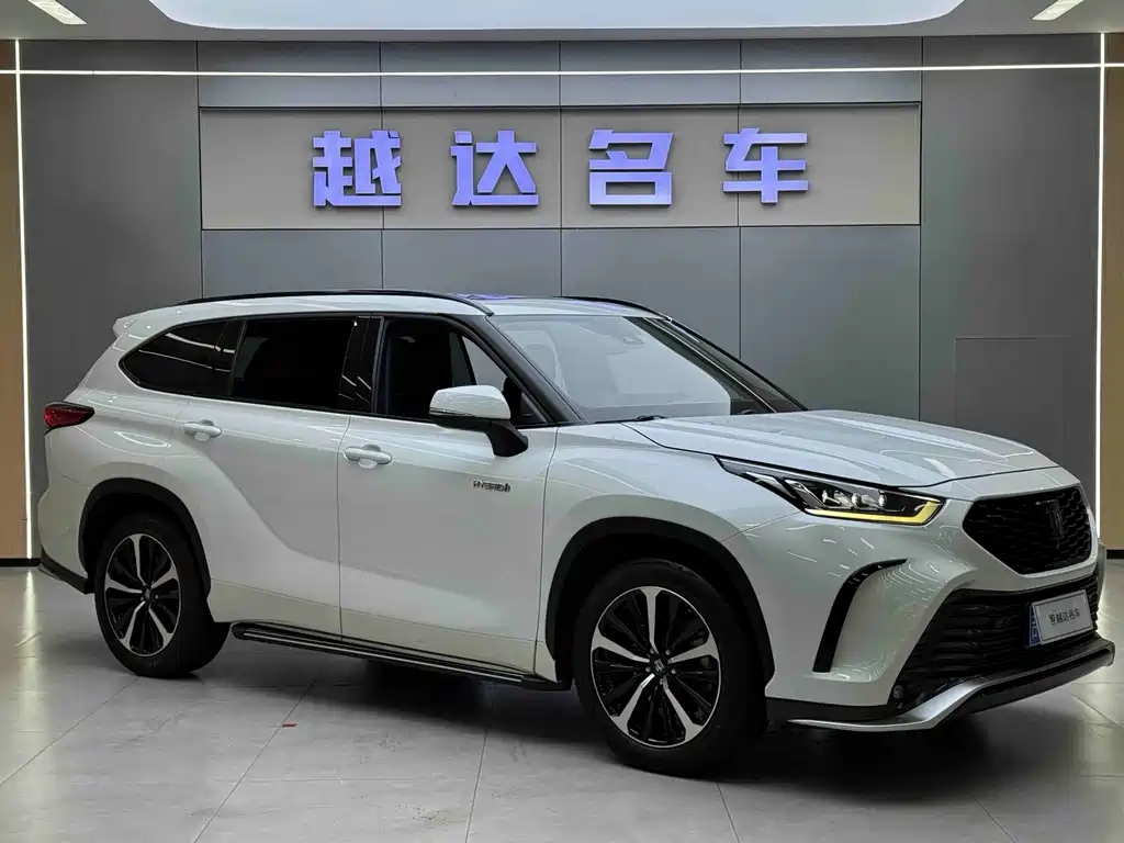 Crown Lufang 2021 2.5L HEV four-wheel drive premium version купить на сайте DeffCars