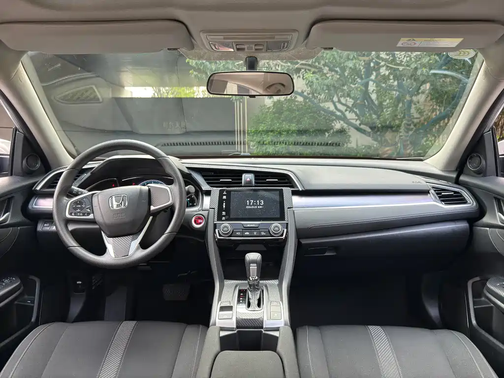 Civic 2016 220TURBO CVT Deluxe Edition купить на сайте DeffCars