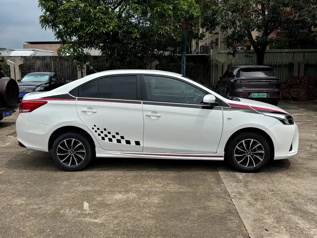 YARiS L 2018 1.5E CVT Champion Limited Edition купить на сайте DeffCars
