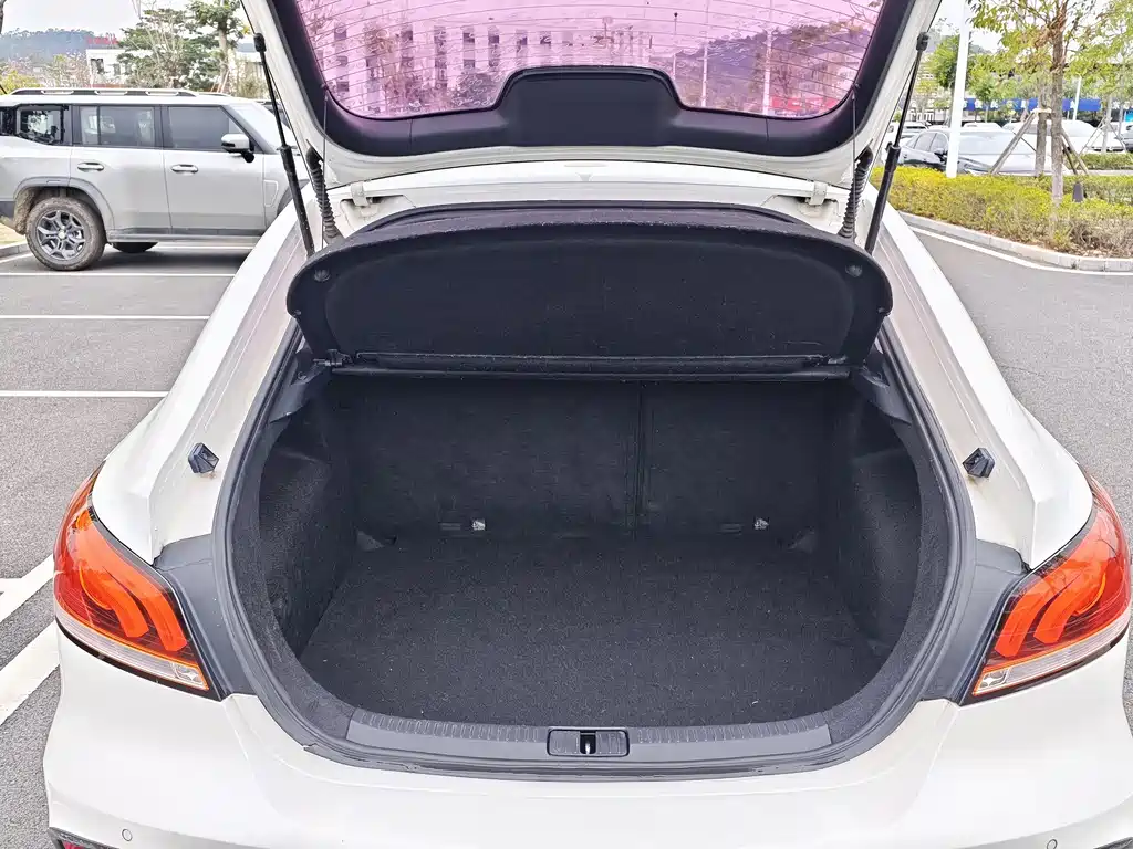 MG6 2019 20T automatic star version купить на сайте DeffCars