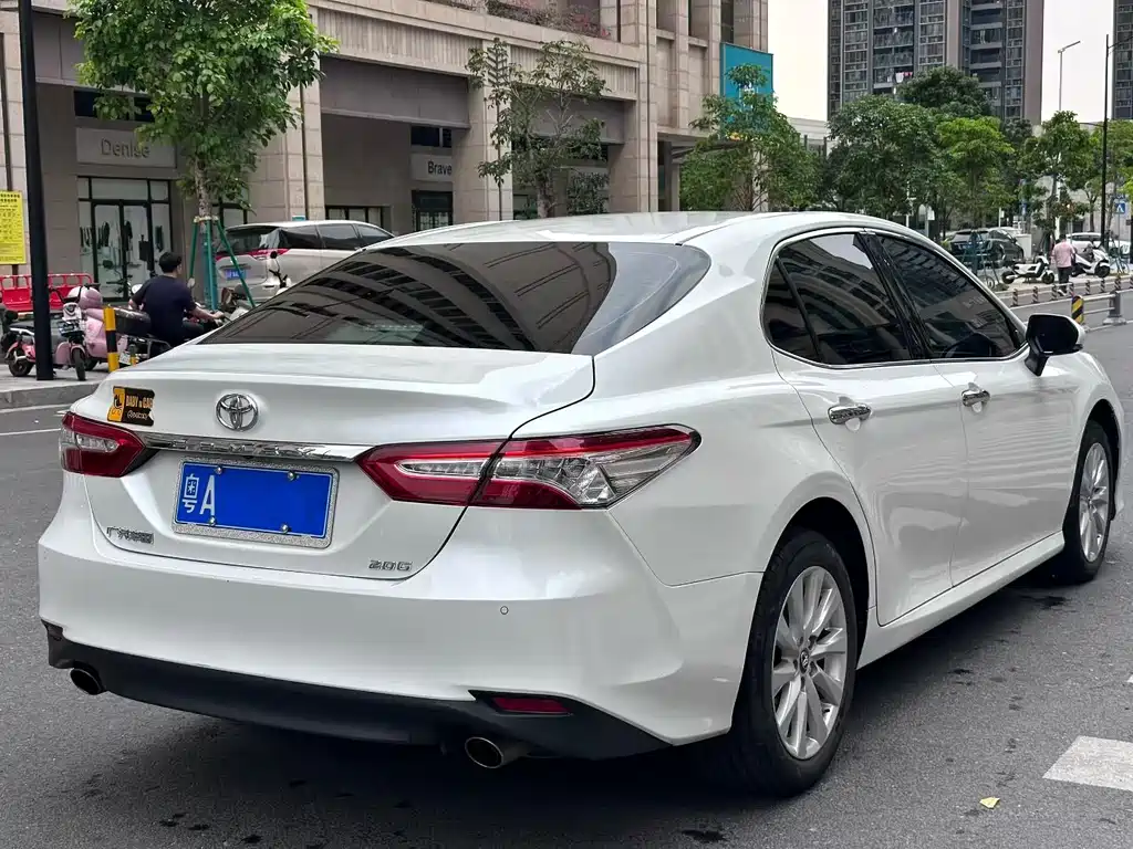 Camry 2019 2.0G Deluxe Edition National VI купить на сайте DeffCars