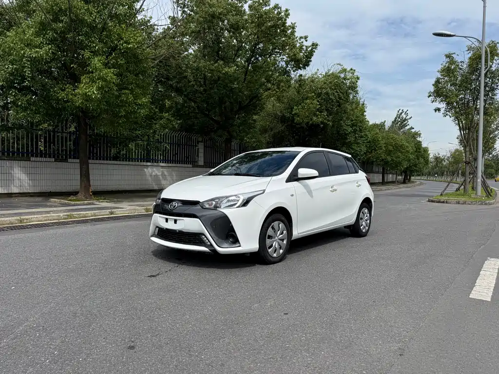 YARiS L Zhixuan 2021 1.5L CVT leading version купить на сайте DeffCars