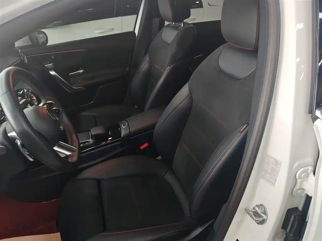 Mercedes-Benz A-Class 2023 A 200 L Fashion Model купить на сайте DeffCars