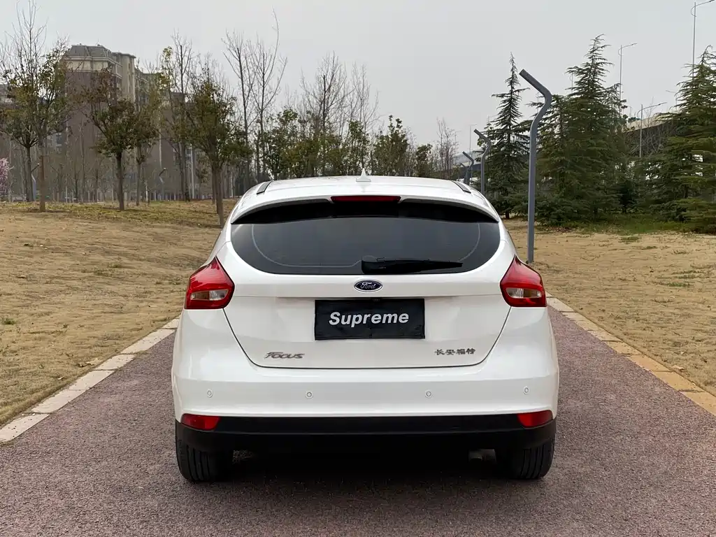Focus 2020 hatchback classic 1.5L automatic fashion model купить на сайте DeffCars