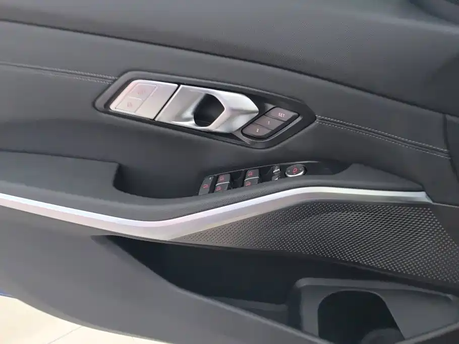 BMW 3 Series 2020 320Li M Sports Package купить на сайте DeffCars
