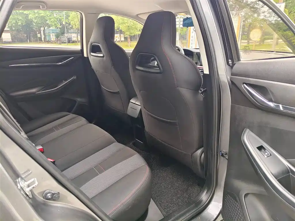 Changan Auchan X5 2021 facelift 1.6L CVT luxury model купить на сайте DeffCars