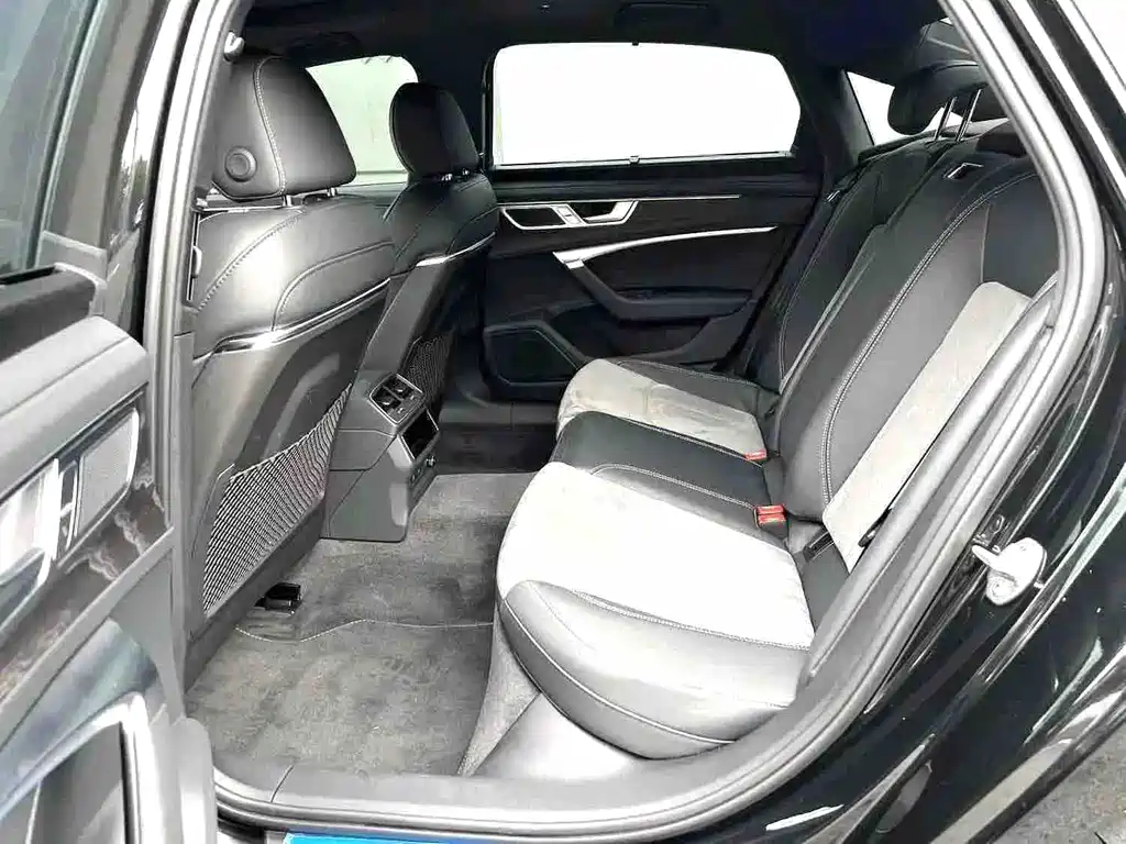 Audi A6L 2024 45 TFSI quattro premium dynamic model купить на сайте DeffCars