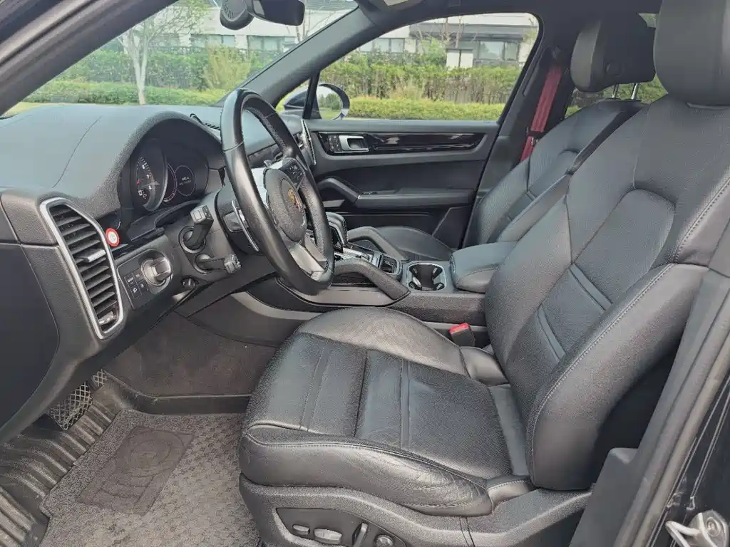 Cayenne 2022 Cayenne 3.0T Platinum Edition купить на сайте DeffCars