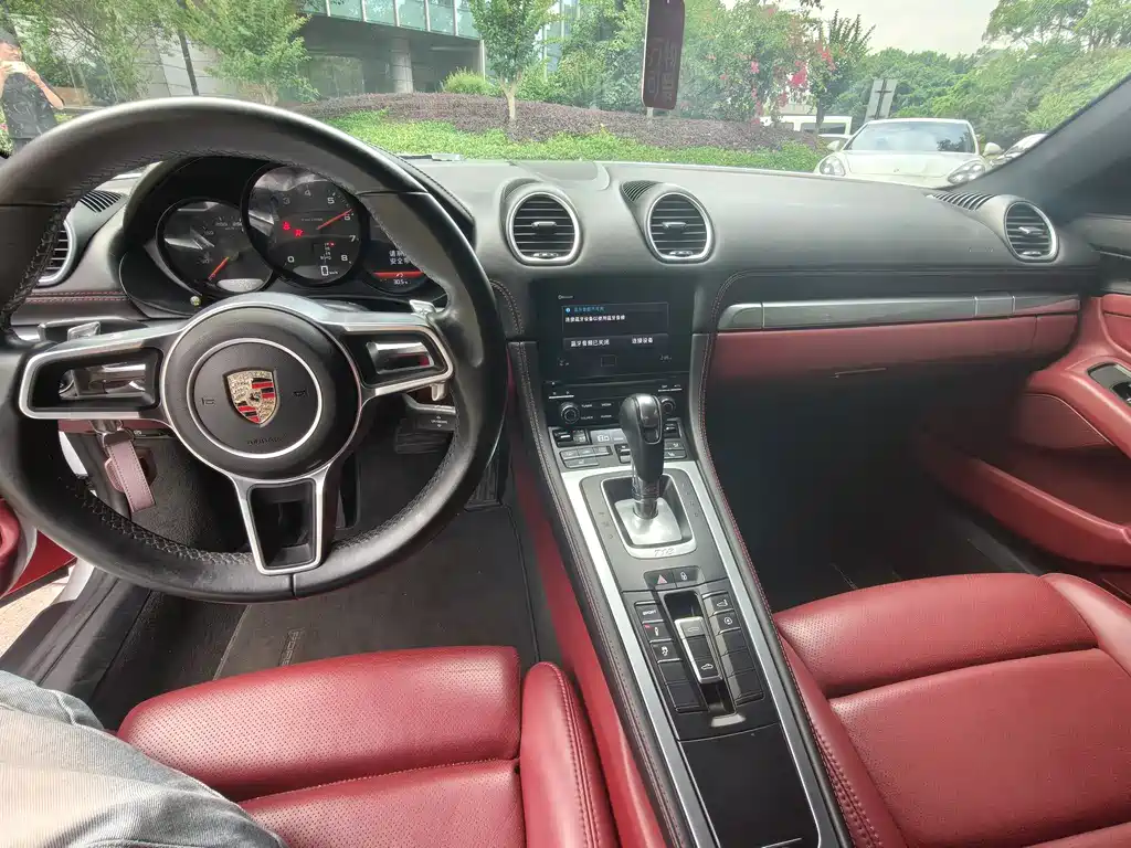 Porsche 718 2018 Boxster 2.0T купить на сайте DeffCars