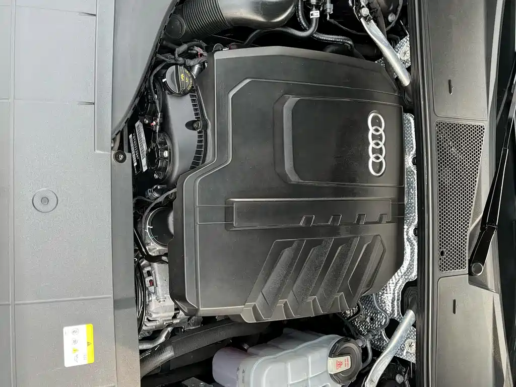 Audi A7L 2024 45TFSI S-line Dream Building Liquid Crystal Package купить на сайте DeffCars