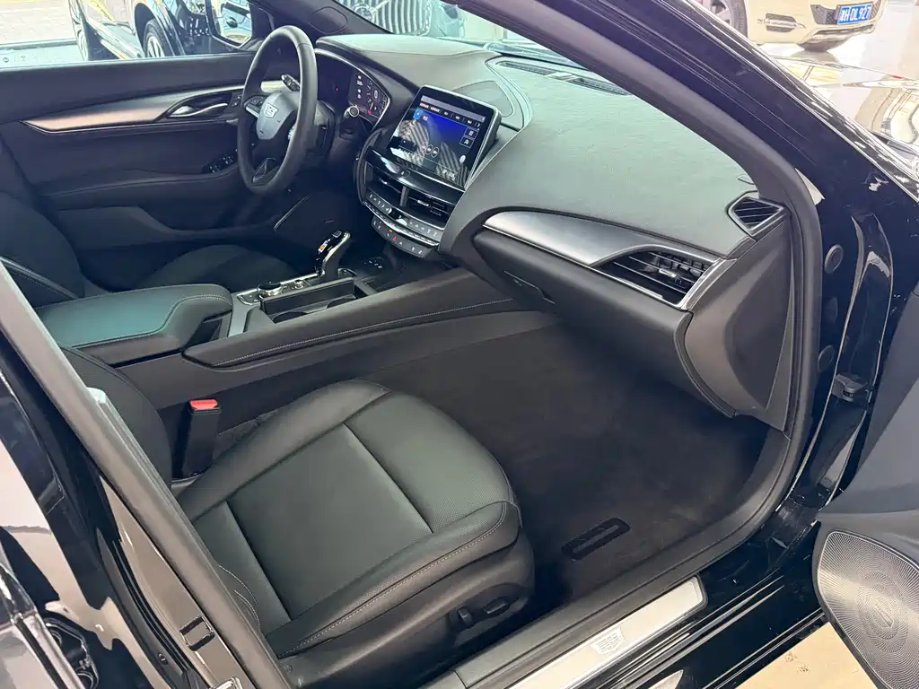 Cadillac CT5 2023 28T luxury model (standard version) купить на сайте DeffCars