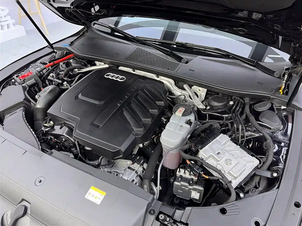 Audi A7L 2024 45 TFSI quattro luxury model купить на сайте DeffCars