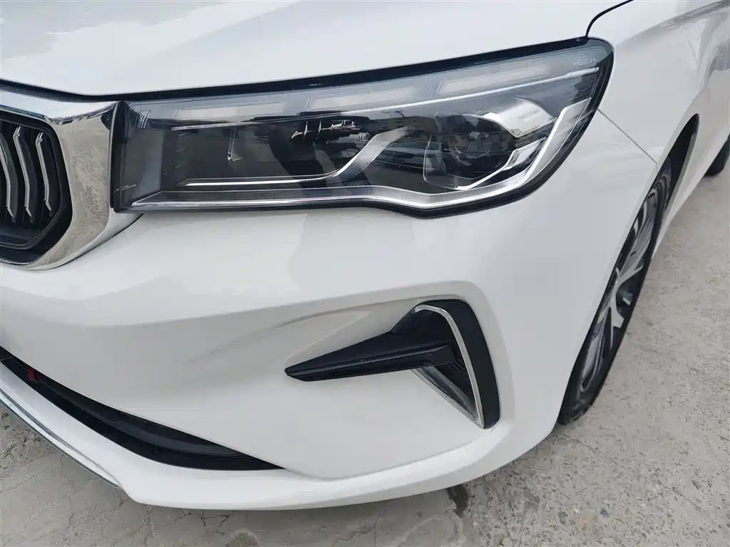 Emgrand 2023 4th Generation Champion Edition 1.5L CVT Luxury Model купить на сайте DeffCars