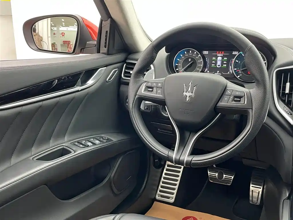 Ghibli 2022 3.0T Modena купить на сайте DeffCars
