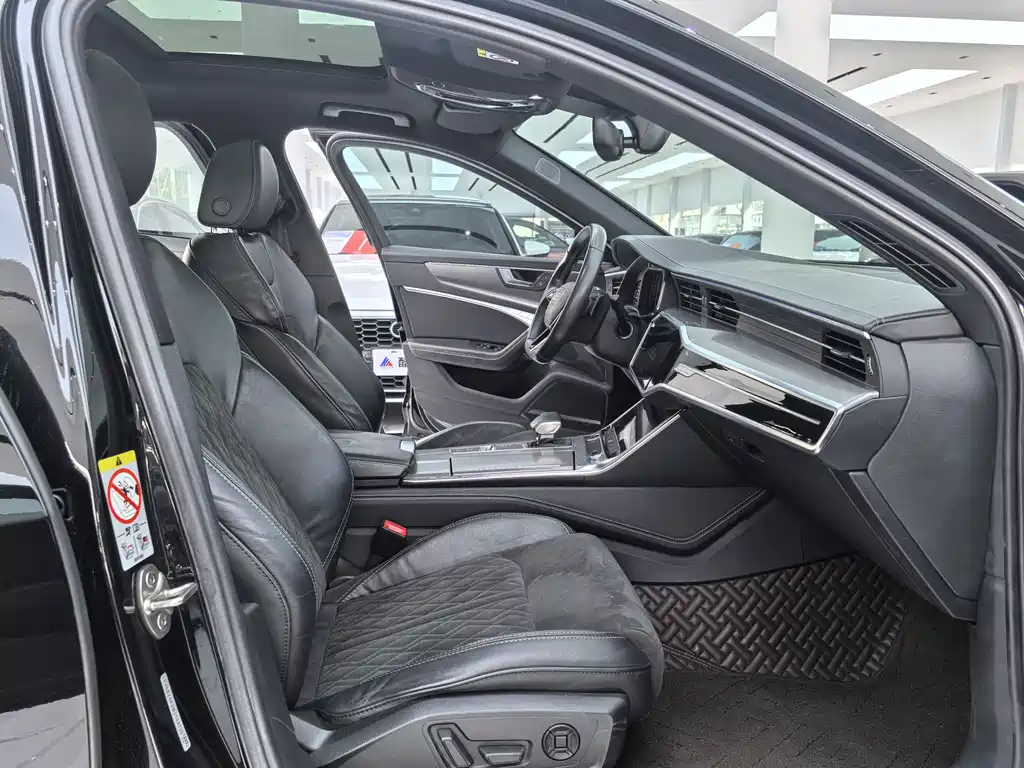 Audi A6L 2021 55 TFSI quattro exclusive dynamic model купить на сайте DeffCars