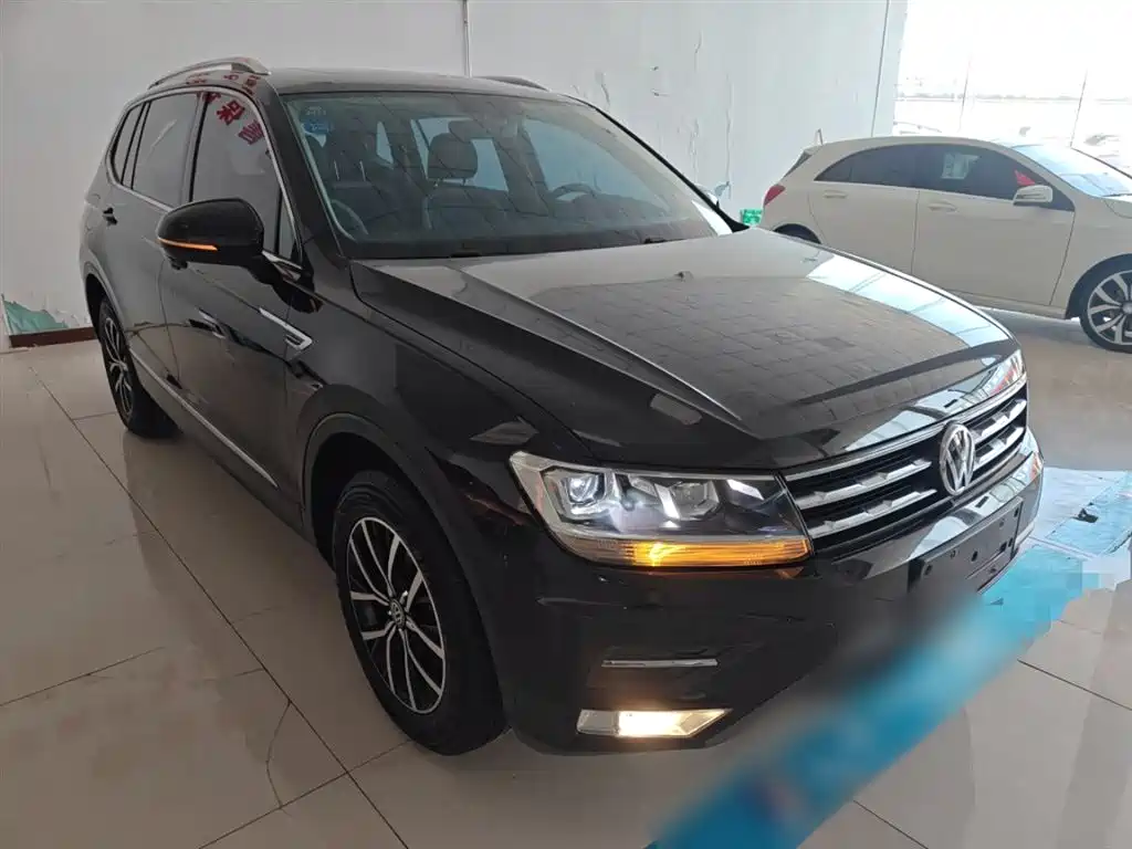 Tiguan L 2018 facelift 330TSI automatic two-wheel drive luxury version купить на сайте DeffCars