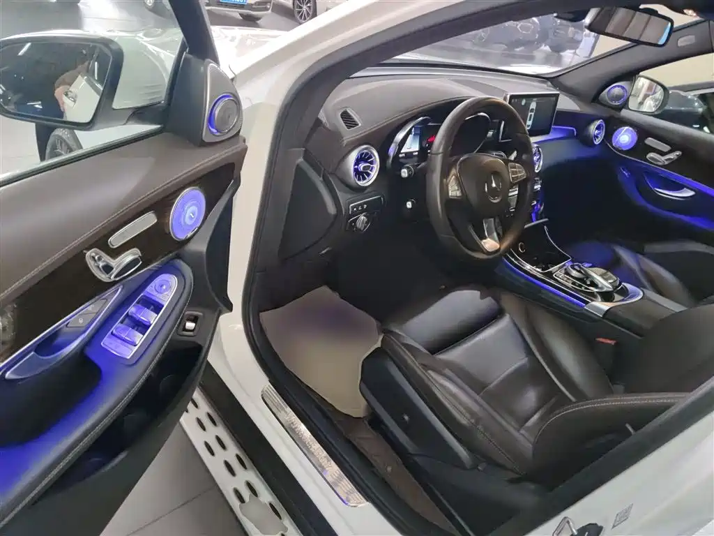Mercedes-Benz GLC 2019 GLC 260 4MATIC luxury model купить на сайте DeffCars