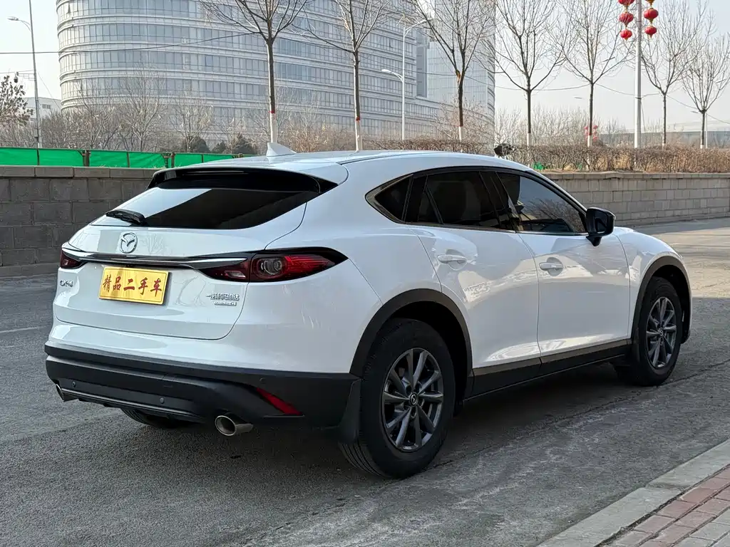 Mazda CX-4 2021 2.0L automatic two-wheel drive Blue Sky Vitality Edition купить на сайте DeffCars
