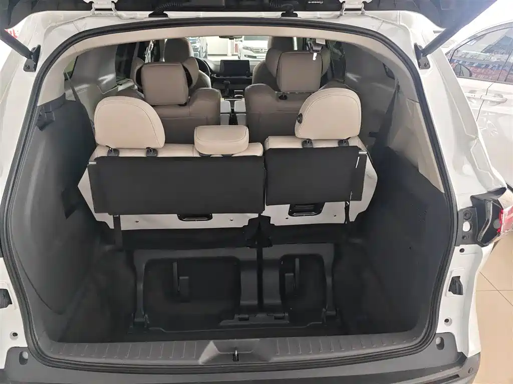 Grevia 2024 2.5L Hybrid Comfort Edition купить на сайте DeffCars